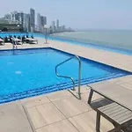 Luxury Apartemt Bay Front 1Bed 2703